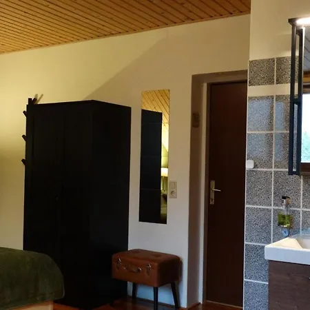Haus Sonnblick فندق مبيت وإفطار Pusterwald