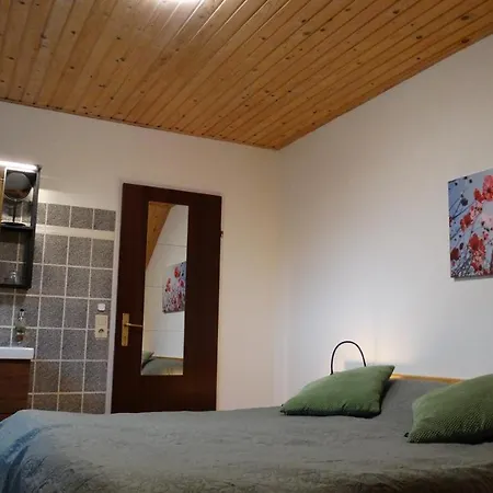 Haus Sonnblick Couette-café *