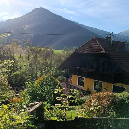 Haus Sonnblick Couette-café Pusterwald