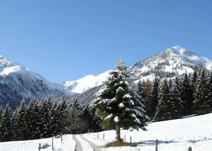 Haus Sonnblick Bed and Breakfast *